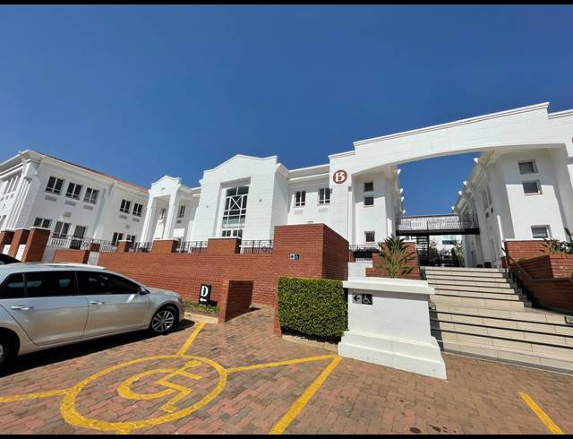 9,626M² OFFICE FOR SALE IN BRYANSTON